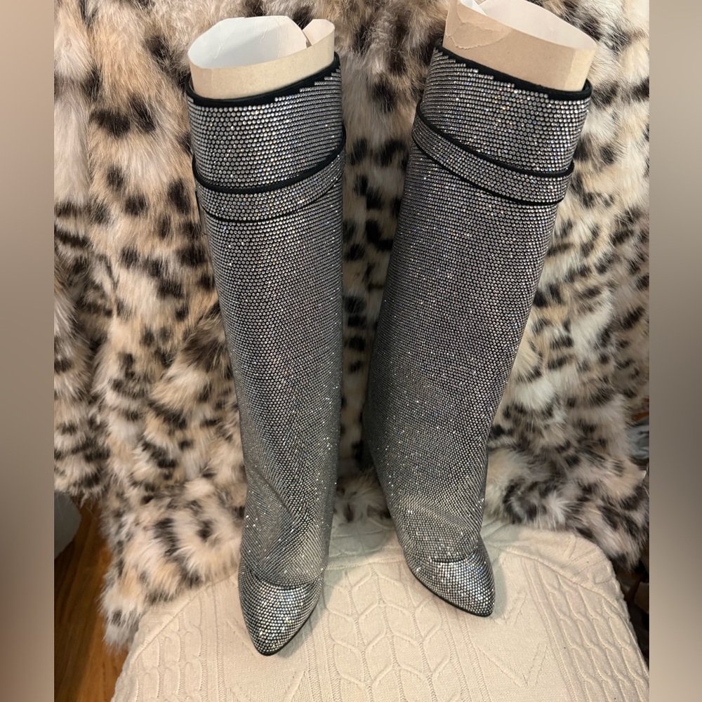 ✨Givenchy-Shark Lock Boots Wide Fit boots✨PLEASE READ ENTIRE DESCRIPTION‼️ - Picture 17 of 17